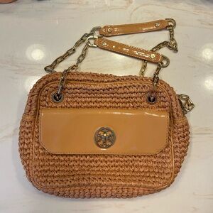 Tory Burch Woven Straw Crossbody Bag with Tan Patent Trim